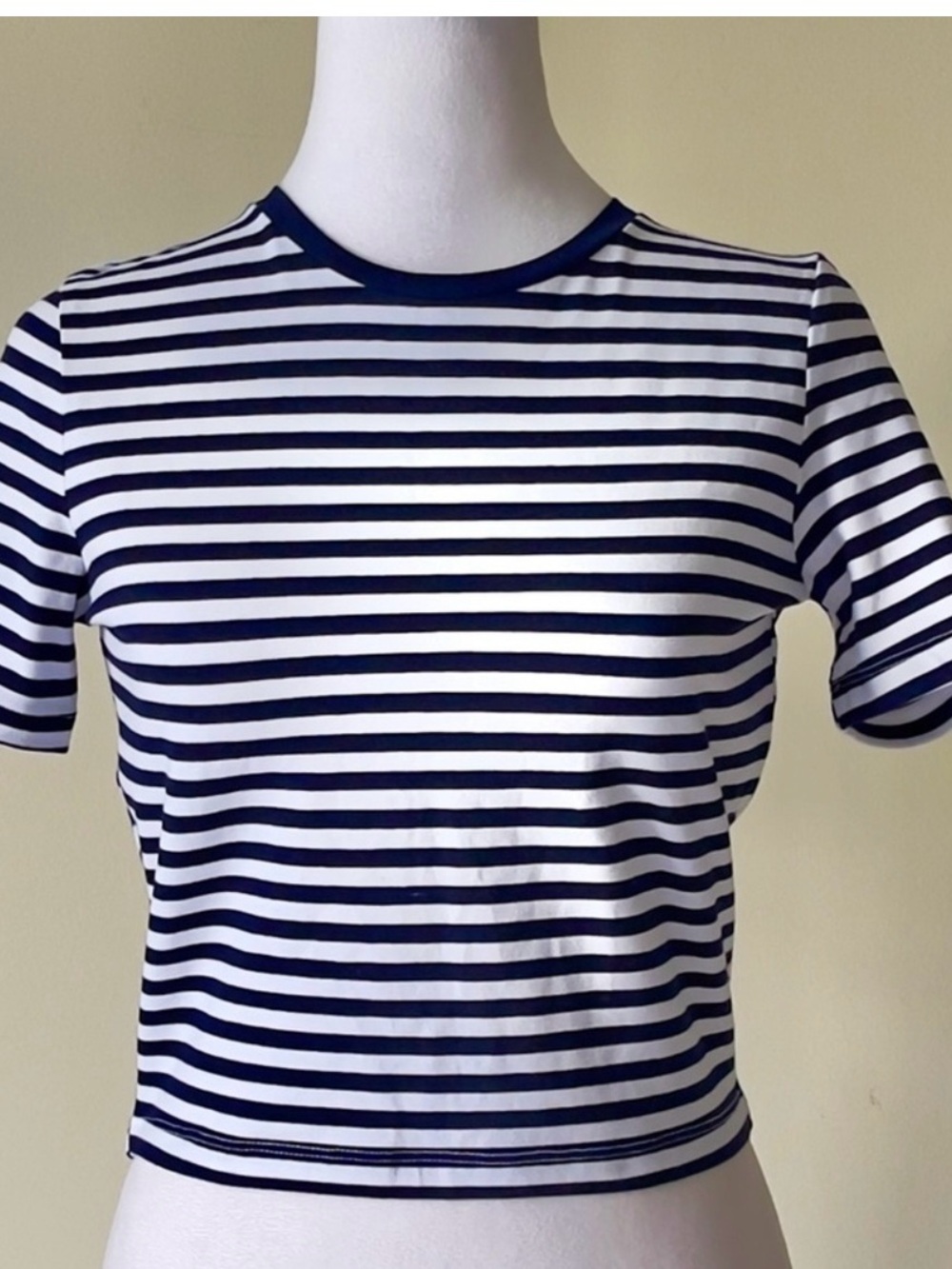 Zara basic top size small